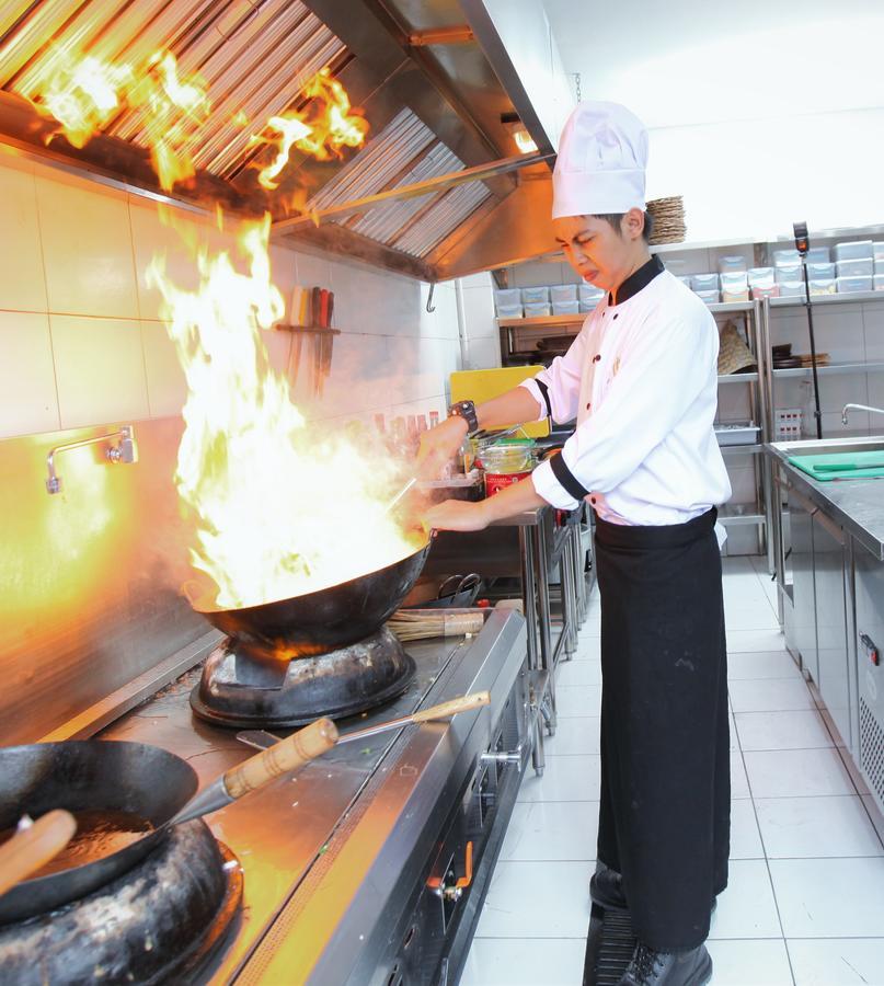 Fitra Hotel Majalengka Esterno foto